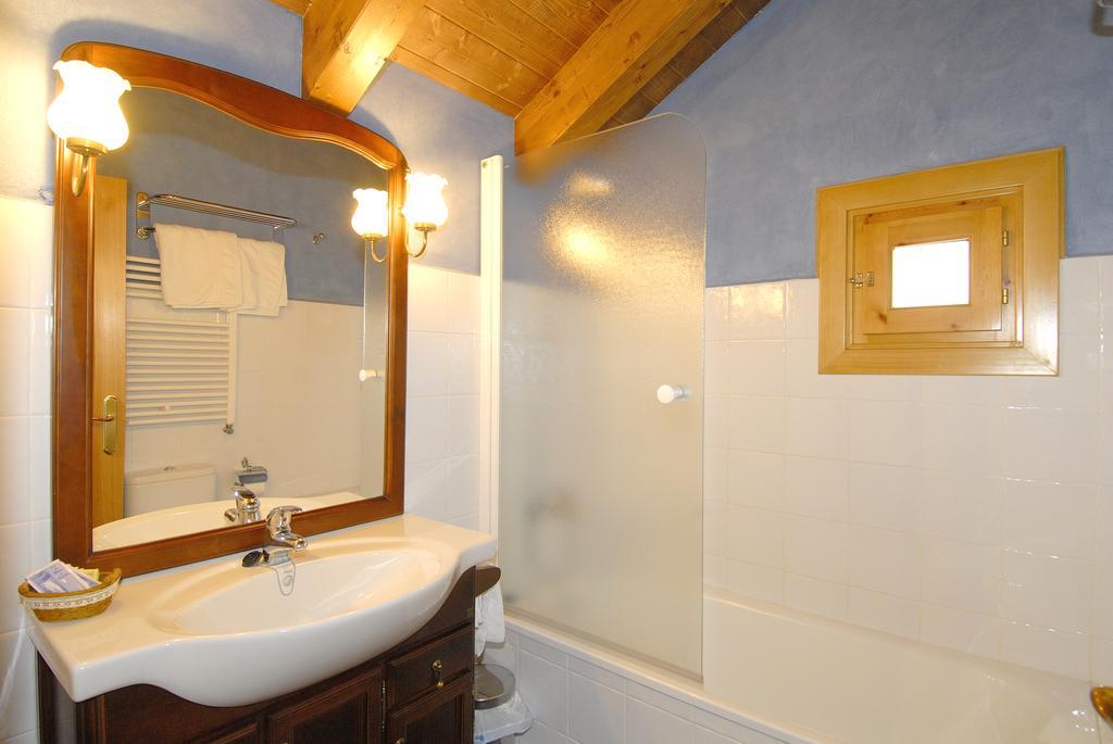Apartamentos El Rincon De Benas بيناسكي الغرفة الصورة