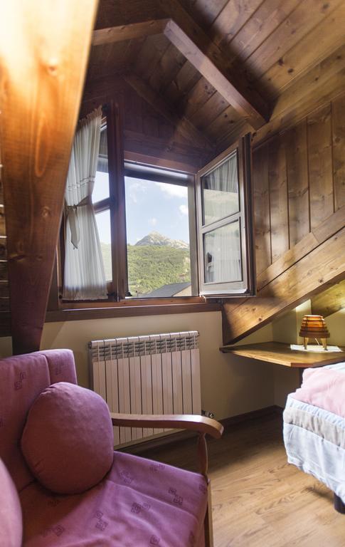 Apartamentos El Rincon De Benas بيناسكي الغرفة الصورة